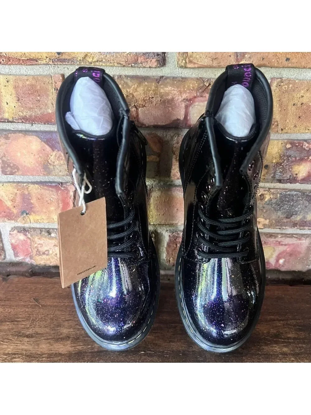 Dr. Martens NEW Unisex Junior 1460 Boot Size 3 or 4 #B1221A